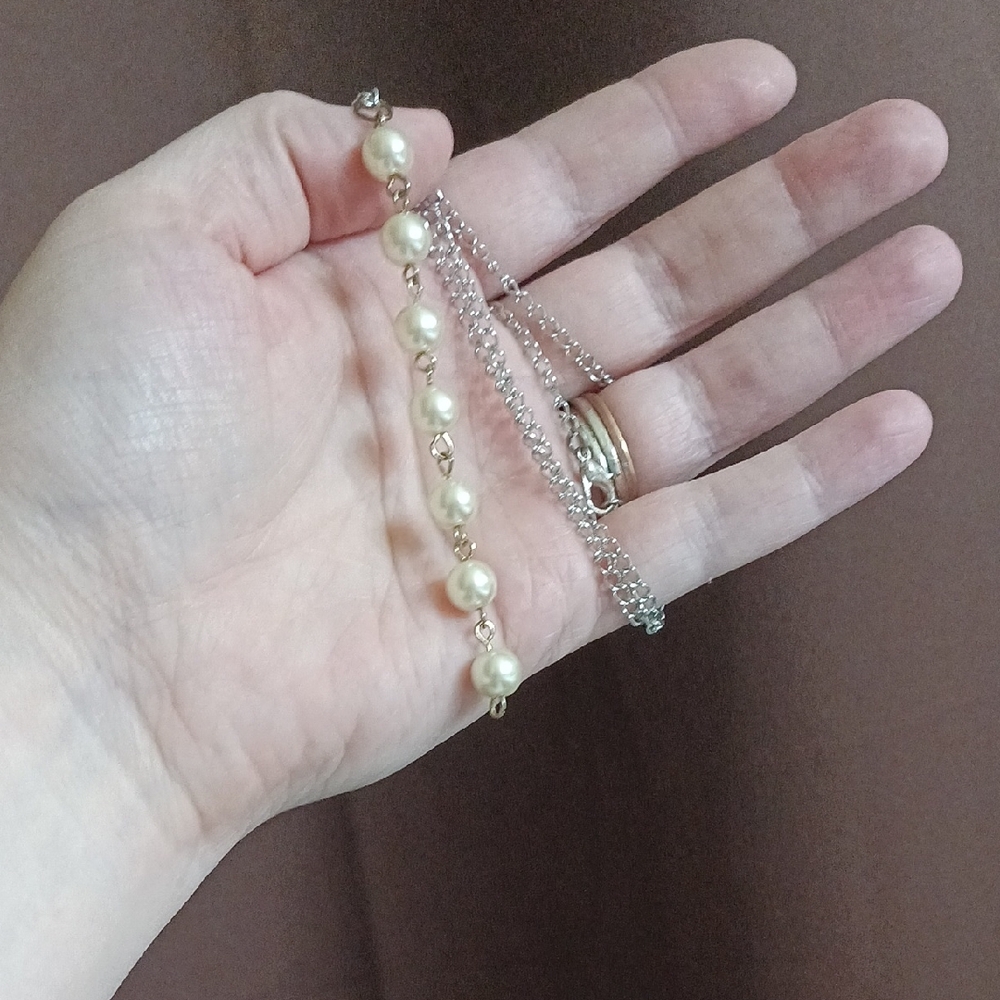 Hand Crafted Cream Pearl and Silver Chain Necklace